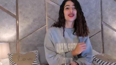 Snapshot of angell_bell chatting on 03.08.25 Angel online show from 03.08.25