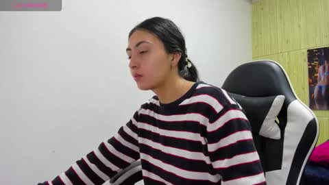 Snapshot of angell_cooper8 chatting on 02.02.26 Angell cooper8 online show from 02.02.26