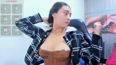 Snapshot of angell_cooper8 chatting on 06.26.26 Angell cooper8 online show from 06.26.26
