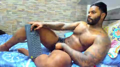 angelo_evans33 online show from 03.18.26