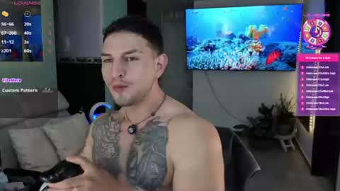 Snapshot of angeloferro1 chatting on 06.11.26 Angelo Ferro online show from 06.11.26