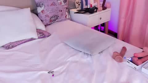 Angela online show from 11.01.25