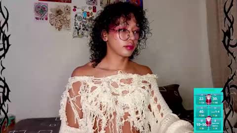 Snapshot of angelsdustxxx chatting on 01.03.25 online show from 01.03.25