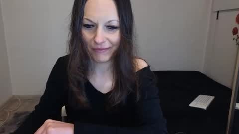 Giulia online show from 03.22.26