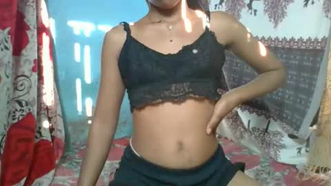 Snapshot of angeltta69 chatting on 09.14.25 angeltta69 online show from 09.14.25