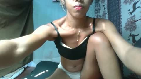 Snapshot of angeltta69 chatting on 09.21.25 angeltta69 online show from 09.21.25