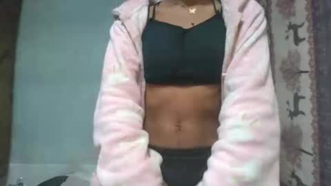 Snapshot of angeltta69 chatting on 10.15.25 angeltta69 online show from 10.15.25