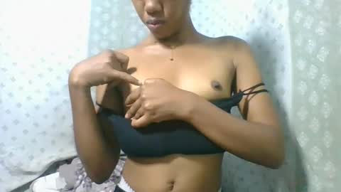 Snapshot of angeltta69 chatting on 12.05.25 angeltta69 online show from 12.05.25