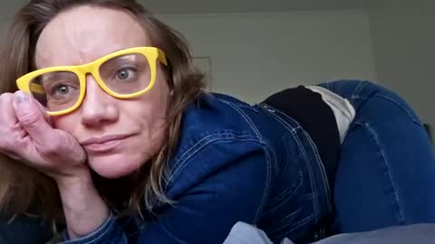 Snapshot of angelvanderpool71 chatting on 12.30.24 angelvanderpool71 online show from 12.30.24