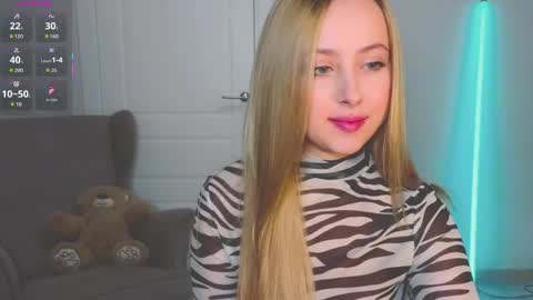  Im Chloe  i do FLASH BOOBS for new fan club online show from 04.28.26