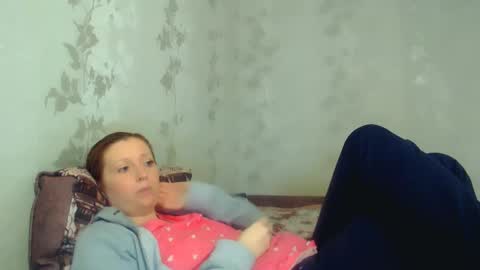 Snapshot of angelxsexy chatting on 02.14.26 AngelxSexy online show from 02.14.26