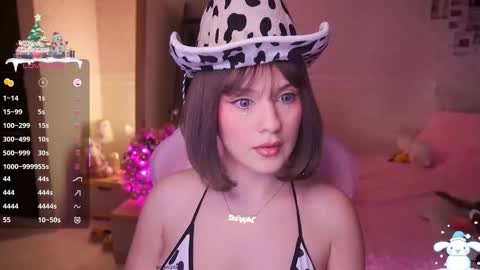 Snapshot of angelytaxx chatting on 11.30.25 Angel online show from 11.30.25