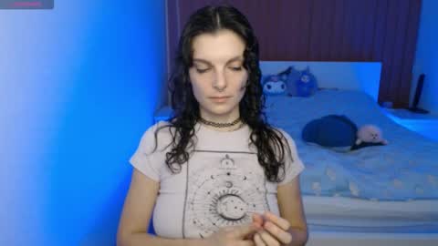 Snapshot of angie_faee chatting on 09.24.25 angie_faee online show from 09.24.25