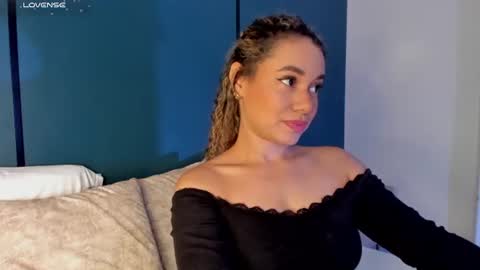 Snapshot of angie_leonn chatting on 07.03.26 A N G I E online show from 07.03.26