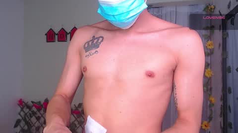 Snapshot of angielee01 chatting on 12.01.25 Angie y Andres online show from 12.01.25