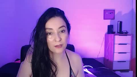 VALENTINA online show from 02.11.25