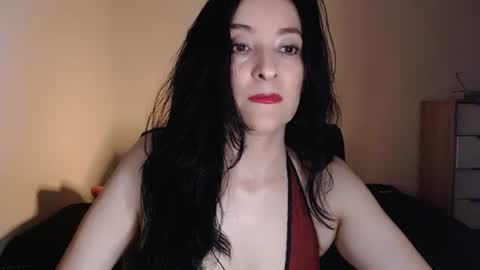 VALENTINA online show from 10.01.25