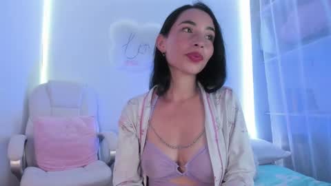 Snapshot of angiiebylpz chatting on 12.31.24 violeth lopez online show from 12.31.24