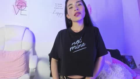 Snapshot of angiiebylpz chatting on 11.17.25 violeth lopez online show from 11.17.25