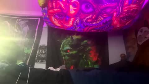 Snapshot of angusbone01 chatting on 09.10.25 angusbone01 online show from 09.10.25