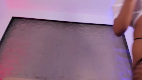 Snapshot of angy_avila chatting on 10.09.25 angy_avila online show from 10.09.25