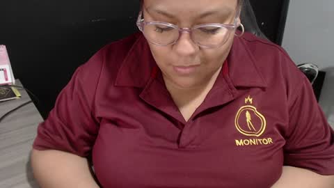 Snapshot of angy_ro12 chatting on 01.11.25 angy online show from 01.11.25