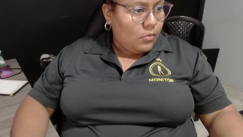 Snapshot of angy_ro12 chatting on 02.16.25 angy online show from 02.16.25