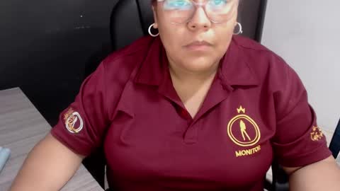Snapshot of angy_ro12 chatting on 09.23.25 angy online show from 09.23.25