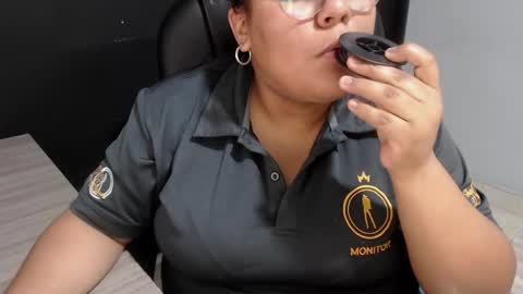 Snapshot of angy_ro12 chatting on 09.24.25 angy online show from 09.24.25