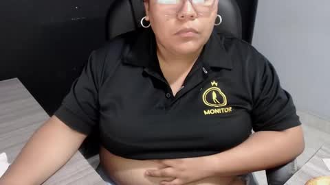 Snapshot of angy_ro12 chatting on 09.25.25 angy online show from 09.25.25