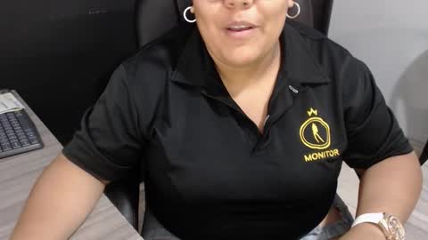 Snapshot of angy_ro12 chatting on 10.16.25 angy online show from 10.16.25