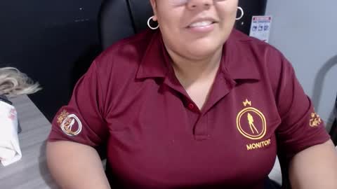 Snapshot of angy_ro12 chatting on 11.25.25 angy online show from 11.25.25