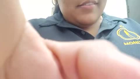 Snapshot of angy_ro12 chatting on 12.18.25 angy online show from 12.18.25