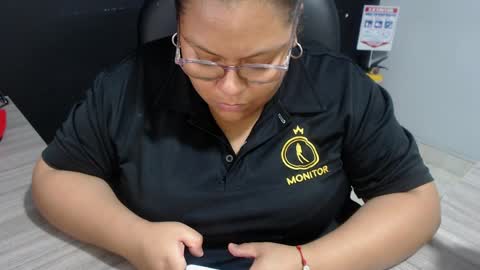 Snapshot of angy_ro12 chatting on 05.19.26 angy online show from 05.19.26