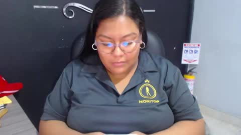 Snapshot of angy_ro12 chatting on 05.30.26 angy online show from 05.30.26