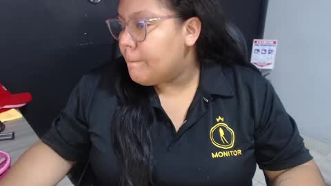 Snapshot of angy_ro12 chatting on 06.01.26 angy online show from 06.01.26