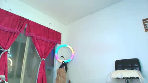 Jovana Michell online show from 10.17.25