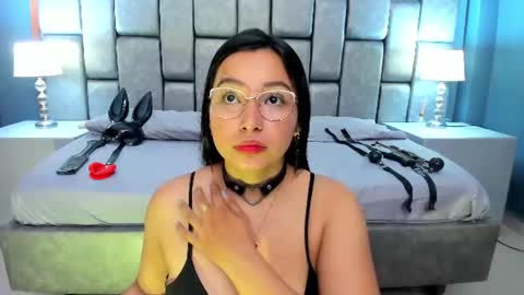 Snapshot of anievans_ chatting on 07.01.26 Ani Time schedule 0600 - 1400 GMT -5 online show from 07.01.26
