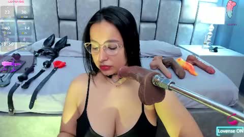 Snapshot of anievans_ chatting on 07.21.26 Ani Time schedule 0600 - 1400 GMT -5 online show from 07.21.26