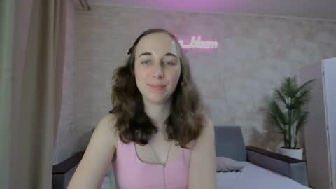 Snapshot of anikabloom chatting on 02.06.25 anikabloom online show from 02.06.25