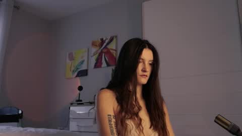 Snapshot of anima_pure chatting on 01.13.26 Vea online show from 01.13.26