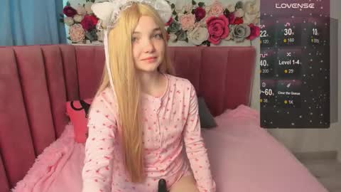 Alica online show from 10.18.25