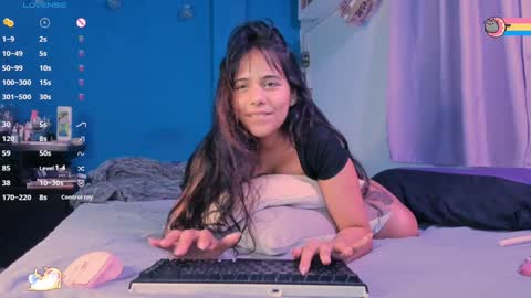 Snapshot of anisahade chatting on 02.09.25 Anisahade online show from 02.09.25