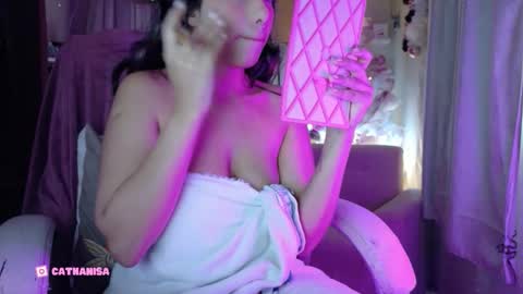 Snapshot of anisahade chatting on 11.16.25 Anisahade online show from 11.16.25