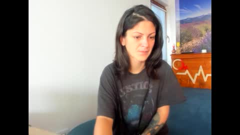 Snapshot of anissawhitens chatting on 10.21.25 anissawhitenss online show from 10.21.25