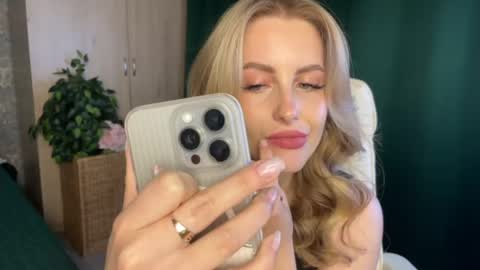 Anita online show from 05.17.26