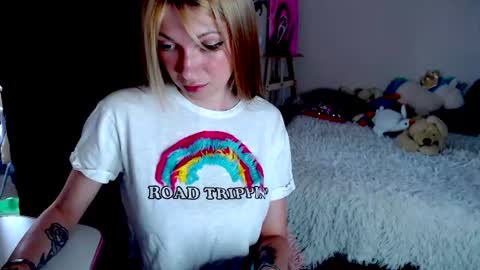 Snapshot of anita_moon_ chatting on 07.28.26 anita_moon_ online show from 07.28.26