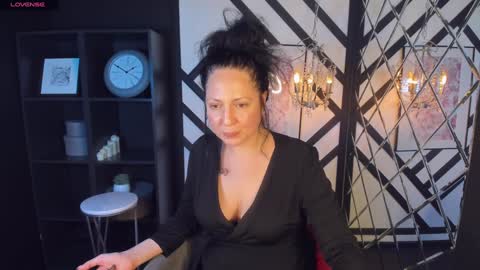 Snapshot of anita_muse chatting on 12.08.24 Anita online show from 12.08.24