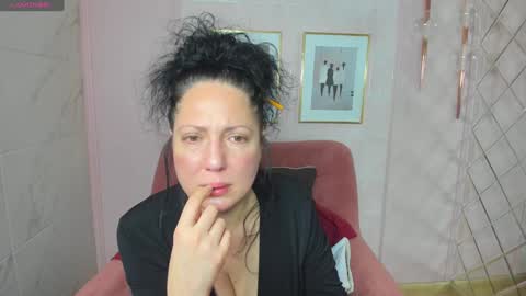 Snapshot of anita_muse chatting on 12.08.24 Anita online show from 12.08.24