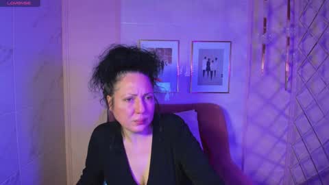Snapshot of anita_muse chatting on 12.12.24 Anita online show from 12.12.24